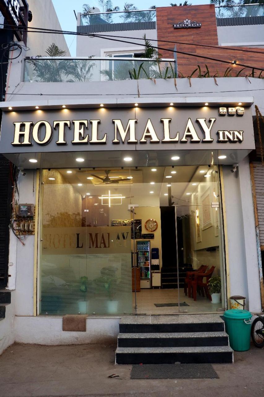 Hotel Malay Inn Uddzsaín Kültér fotó