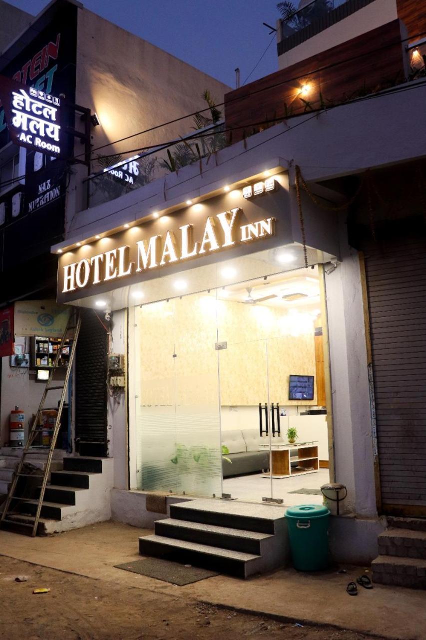 Hotel Malay Inn Uddzsaín Kültér fotó